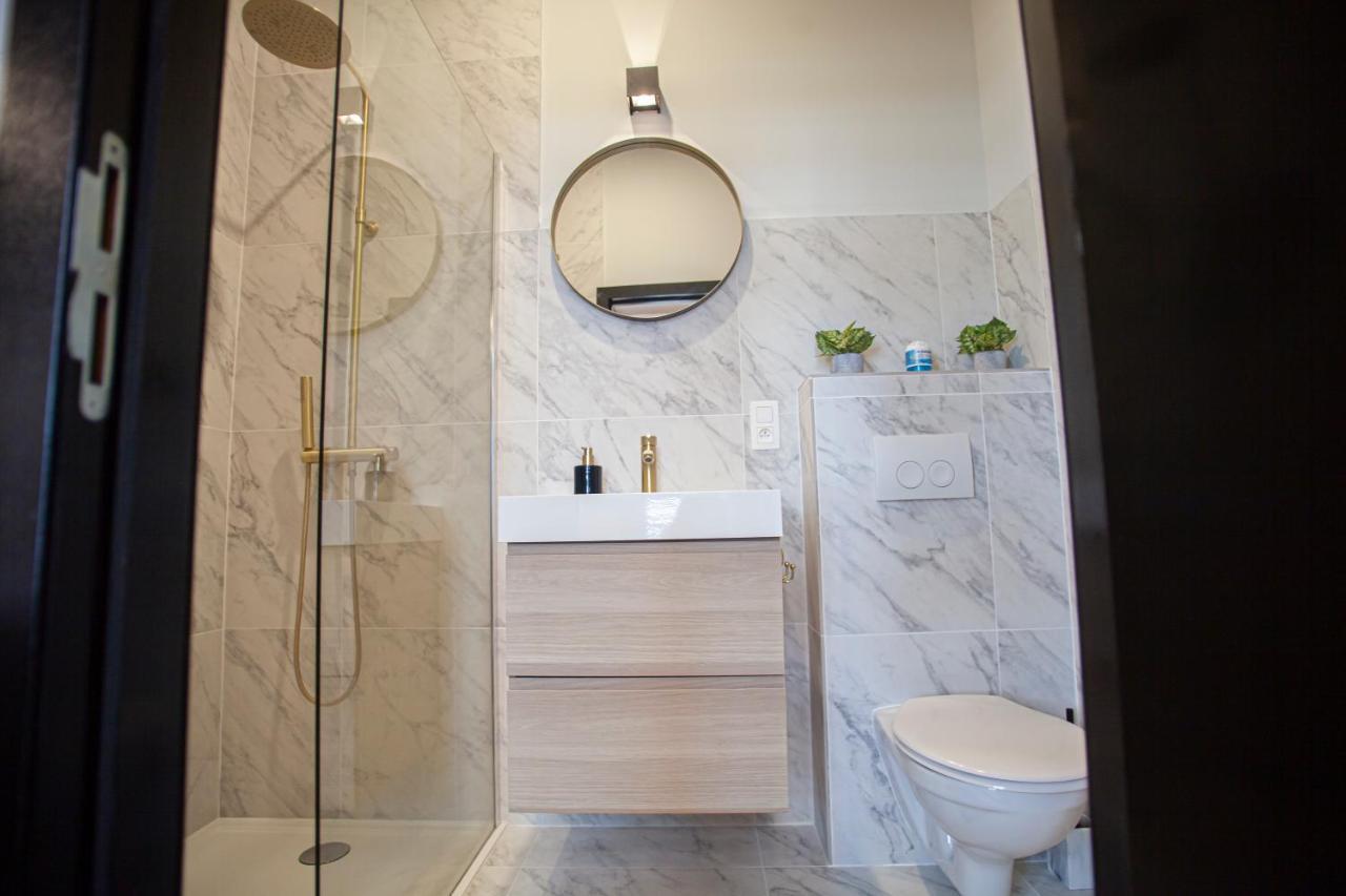 Luxury Suites Meir By Rikas Hotels أنتويرب المظهر الخارجي الصورة