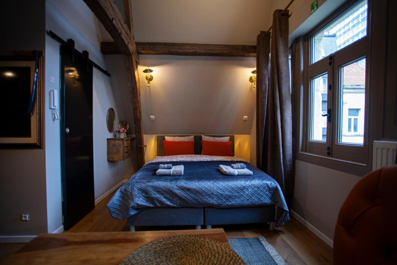 Luxury Suites Meir By Rikas Hotels أنتويرب المظهر الخارجي الصورة